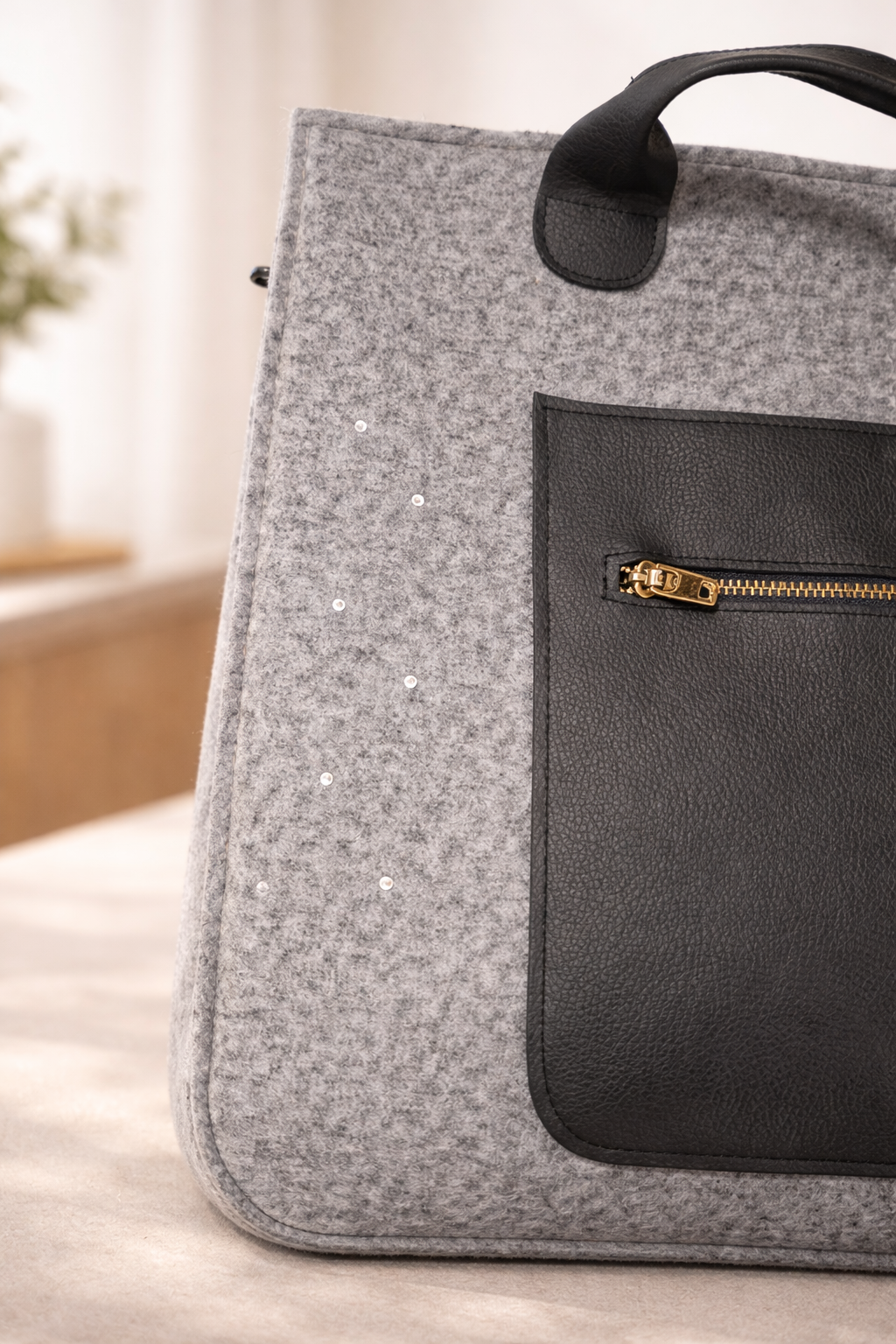 TIFFANY_TOTE_BAG_DETAIL